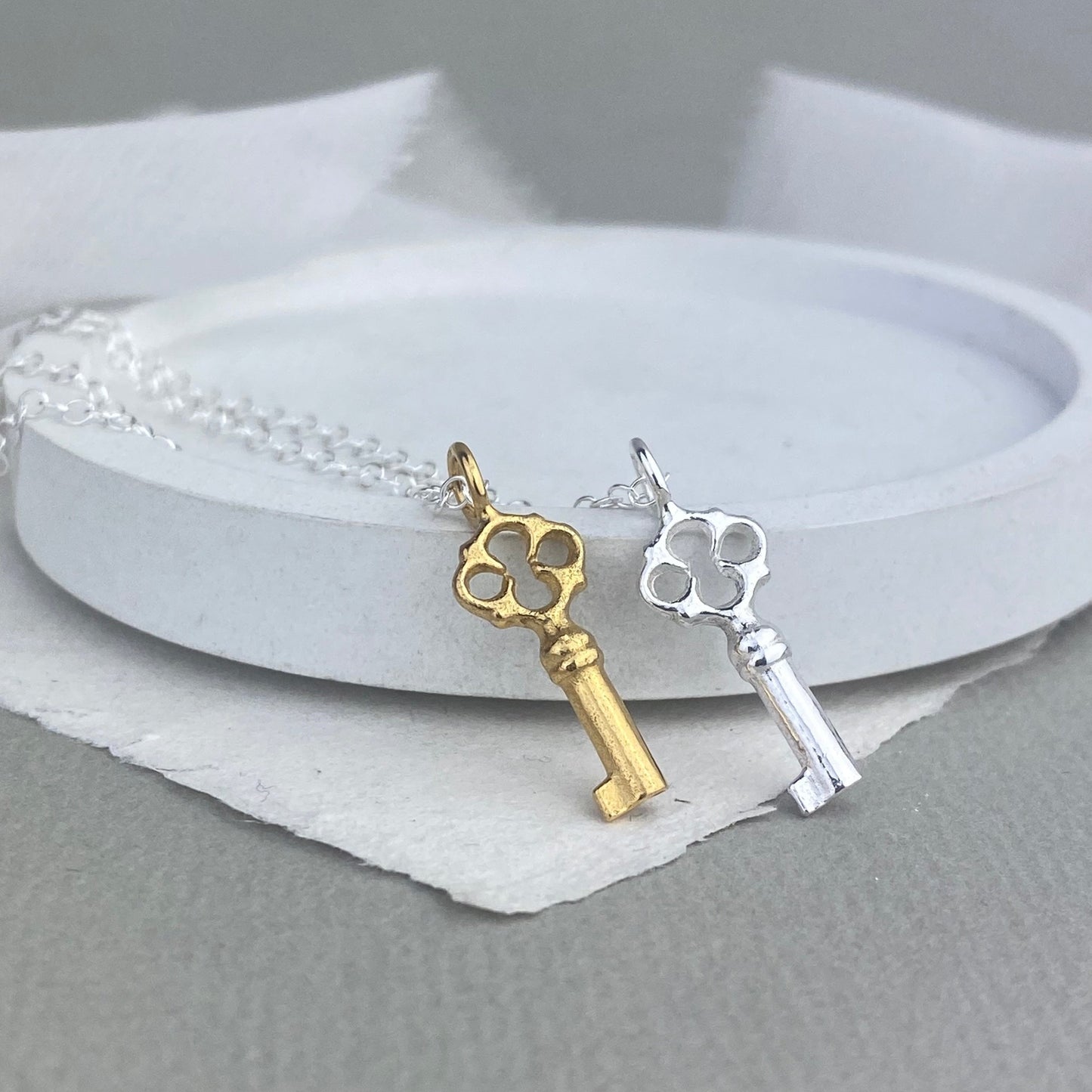Zoe-sembi-jewellery-gold-key-necklace