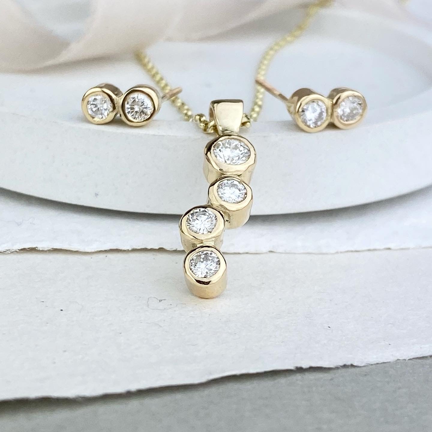 zoe-sembi-jewellery-remodel-gold-and-diamonds