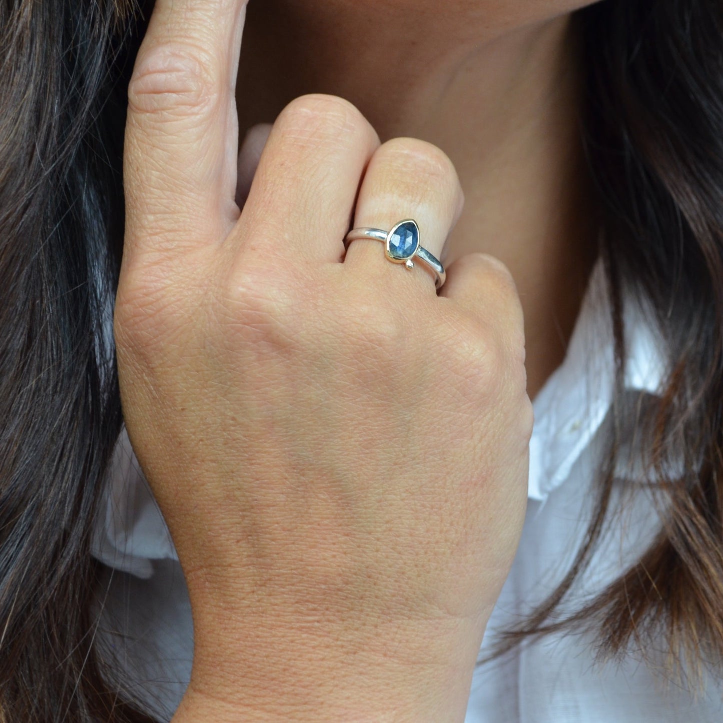 Sapphire ring in silver and gold