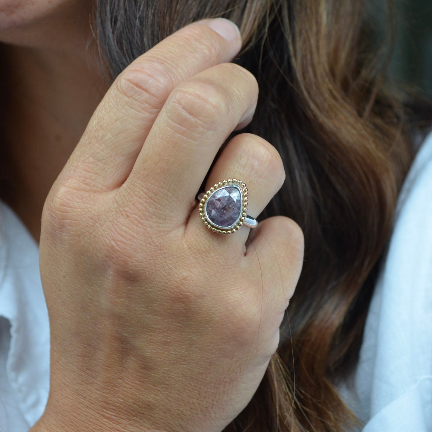 Pink sapphire ring in silver and rose gold