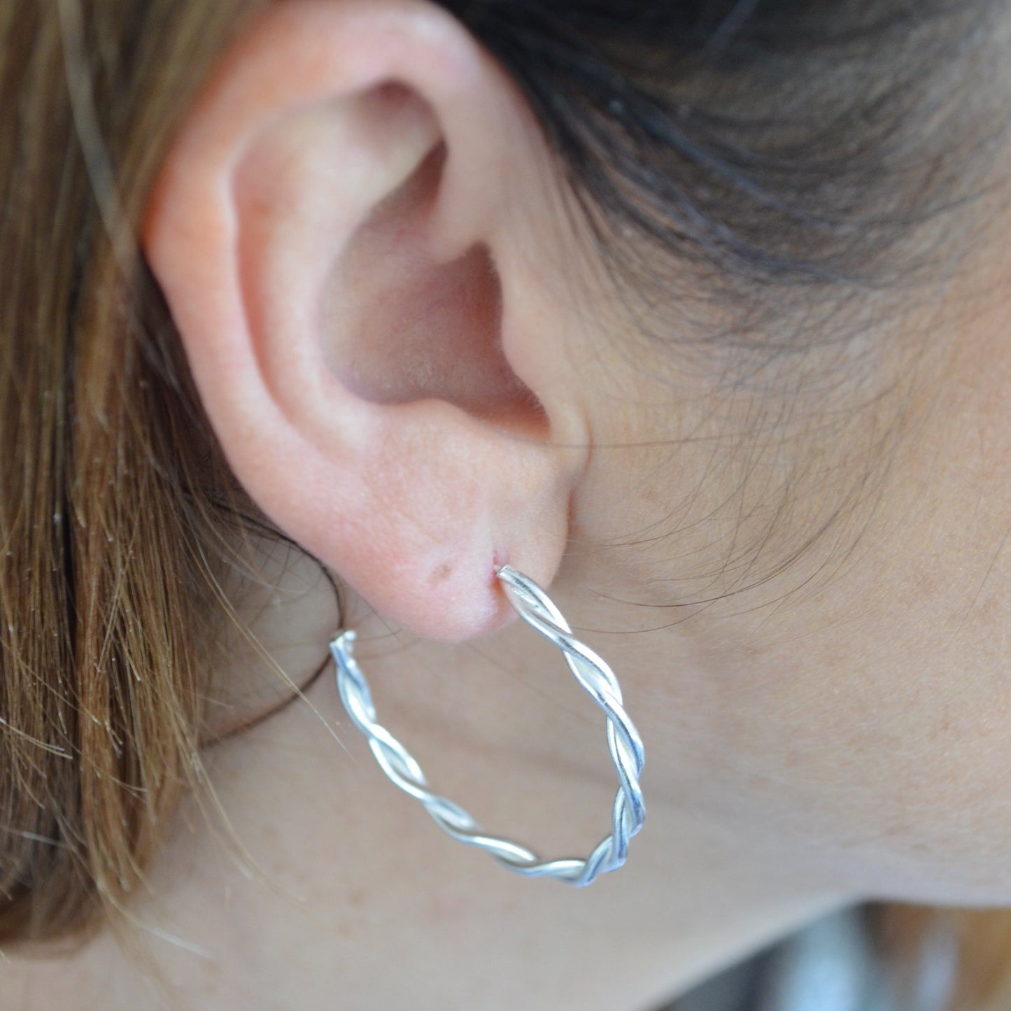 zoe-sembi-jewellery-twisted-silver-hoops