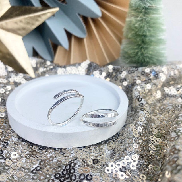 Adjustable wrap ring