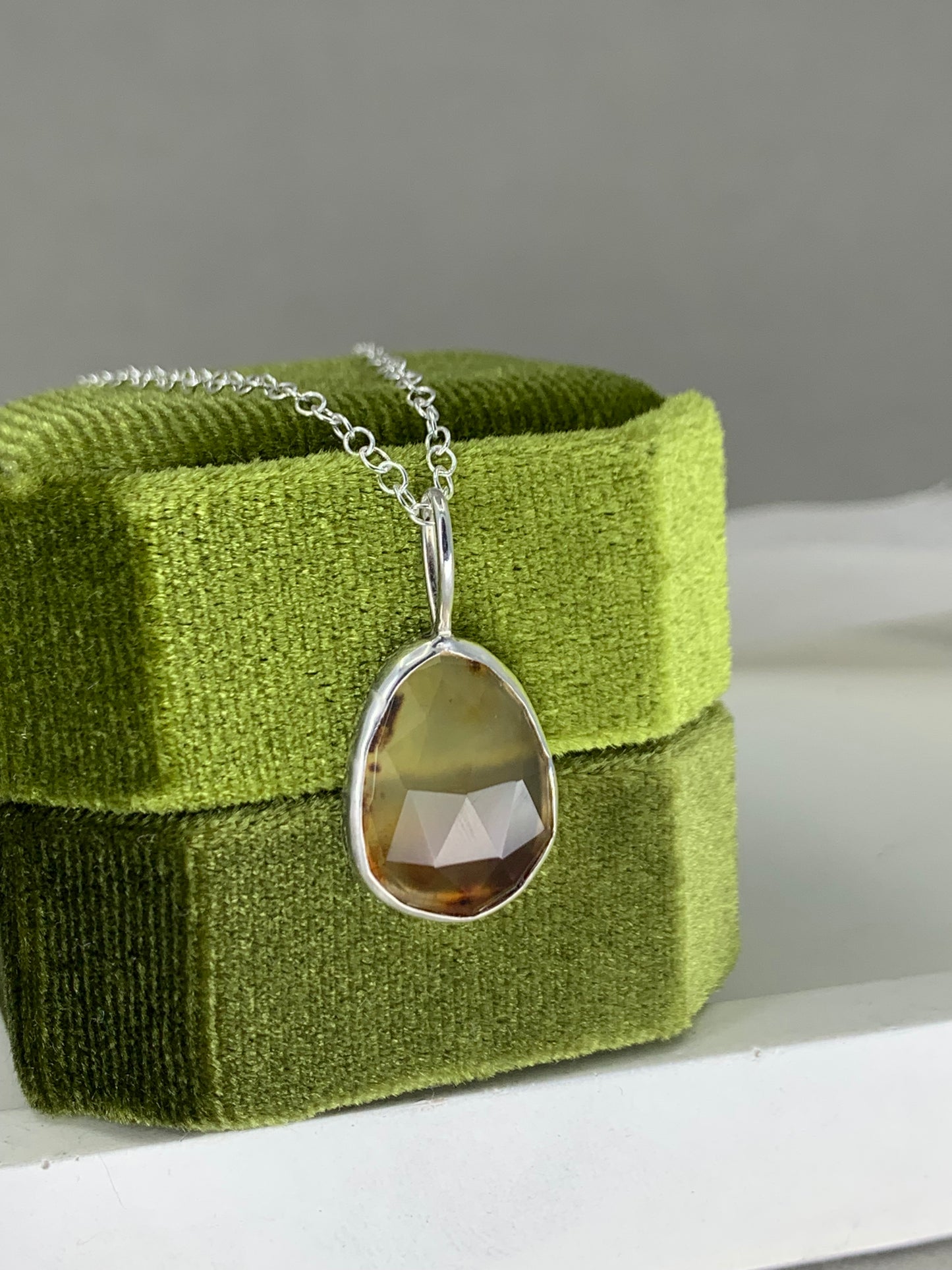 Montana agate sterling silver pendant