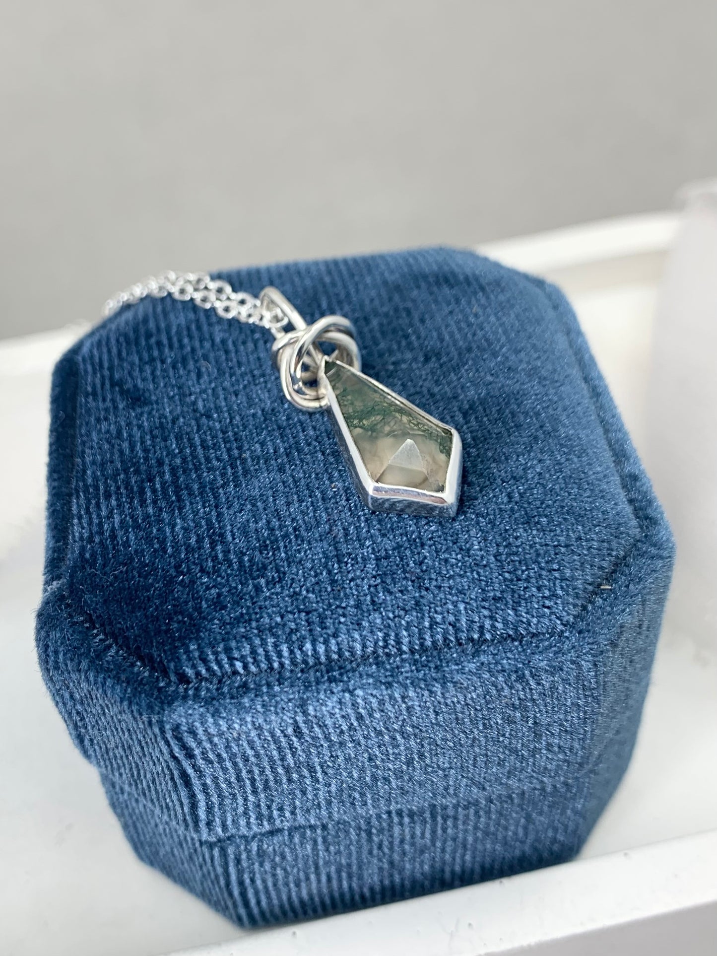 Moss agate kite shape pendant in sterling silver