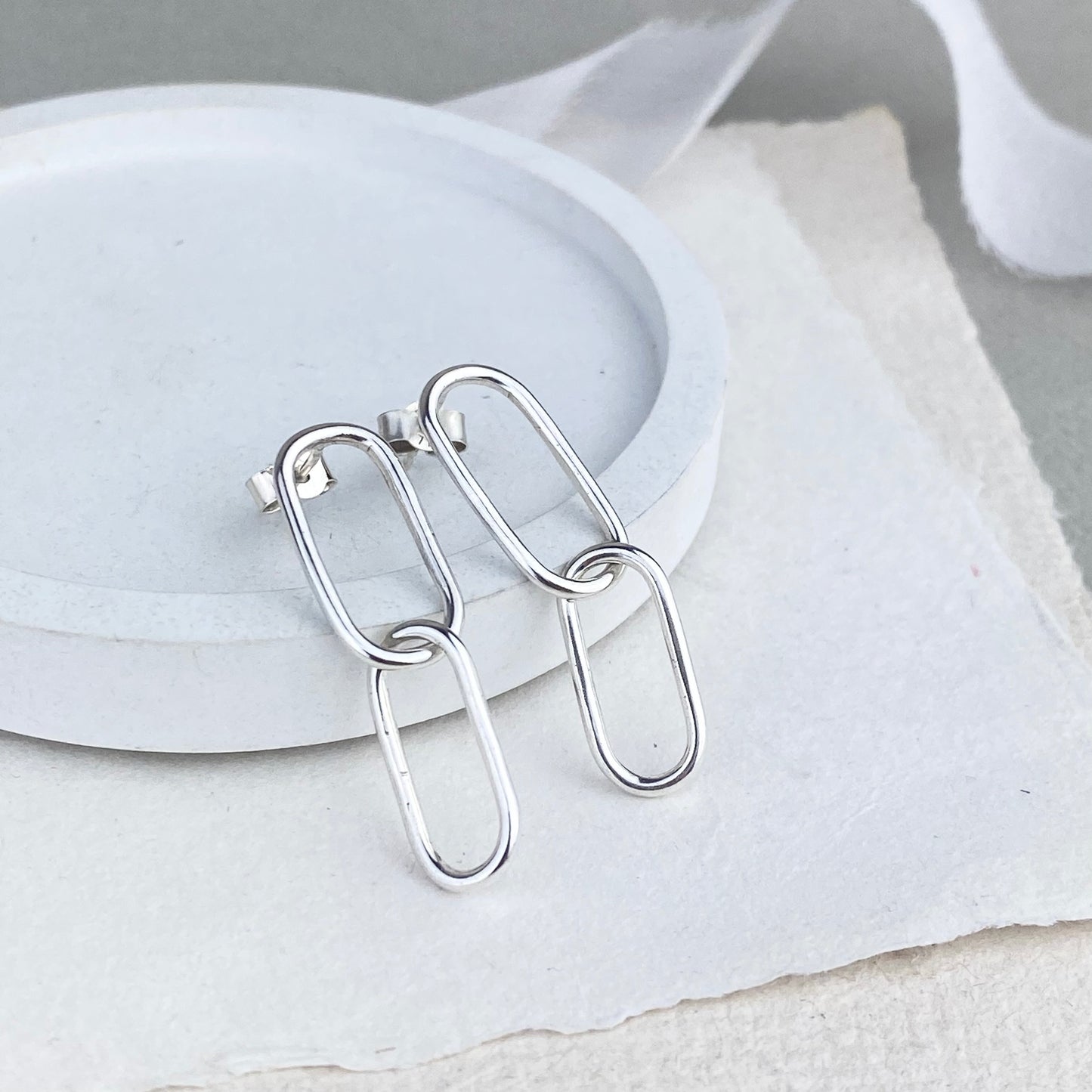 The Noble Earrings - sterling silver interlinking double oval studs